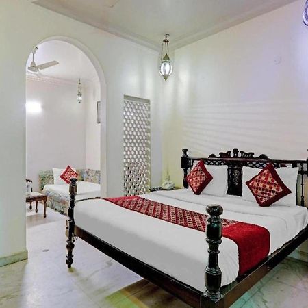 The Pinky Villa - Heritage Boutique Suites New Delhi Buitenkant foto