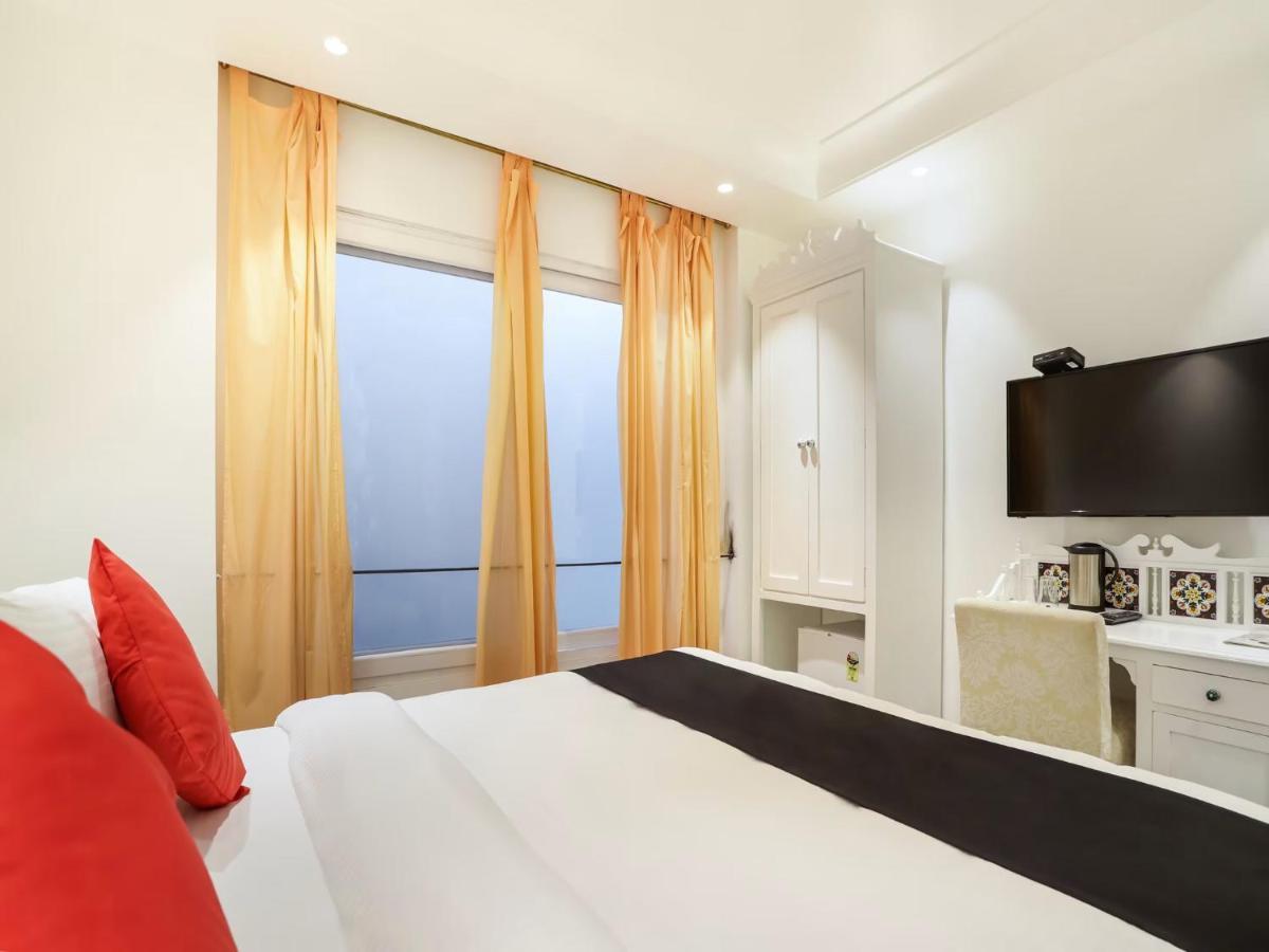 The Pinky Villa - Heritage Boutique Suites New Delhi Buitenkant foto