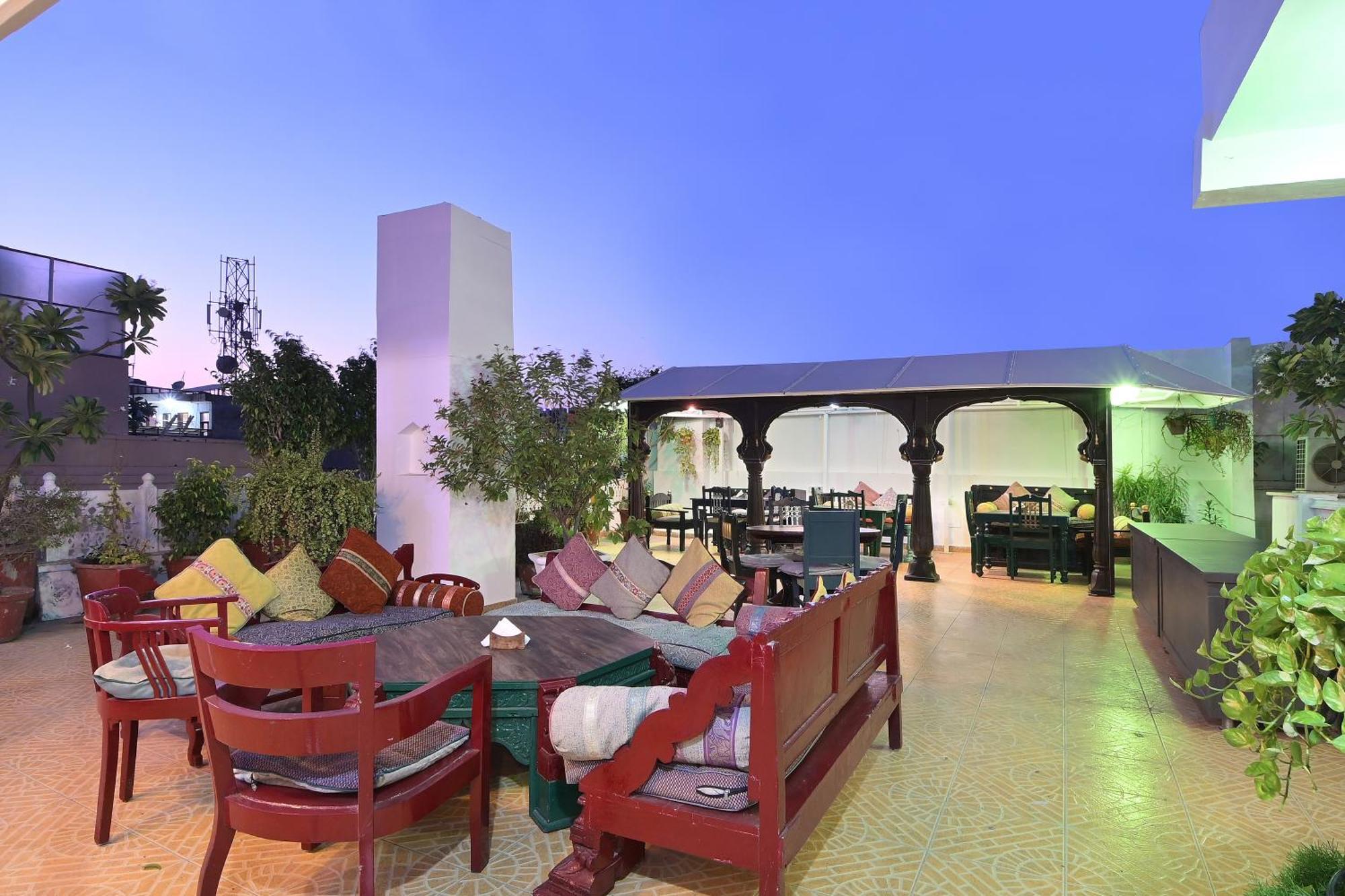 The Pinky Villa - Heritage Boutique Suites New Delhi Buitenkant foto