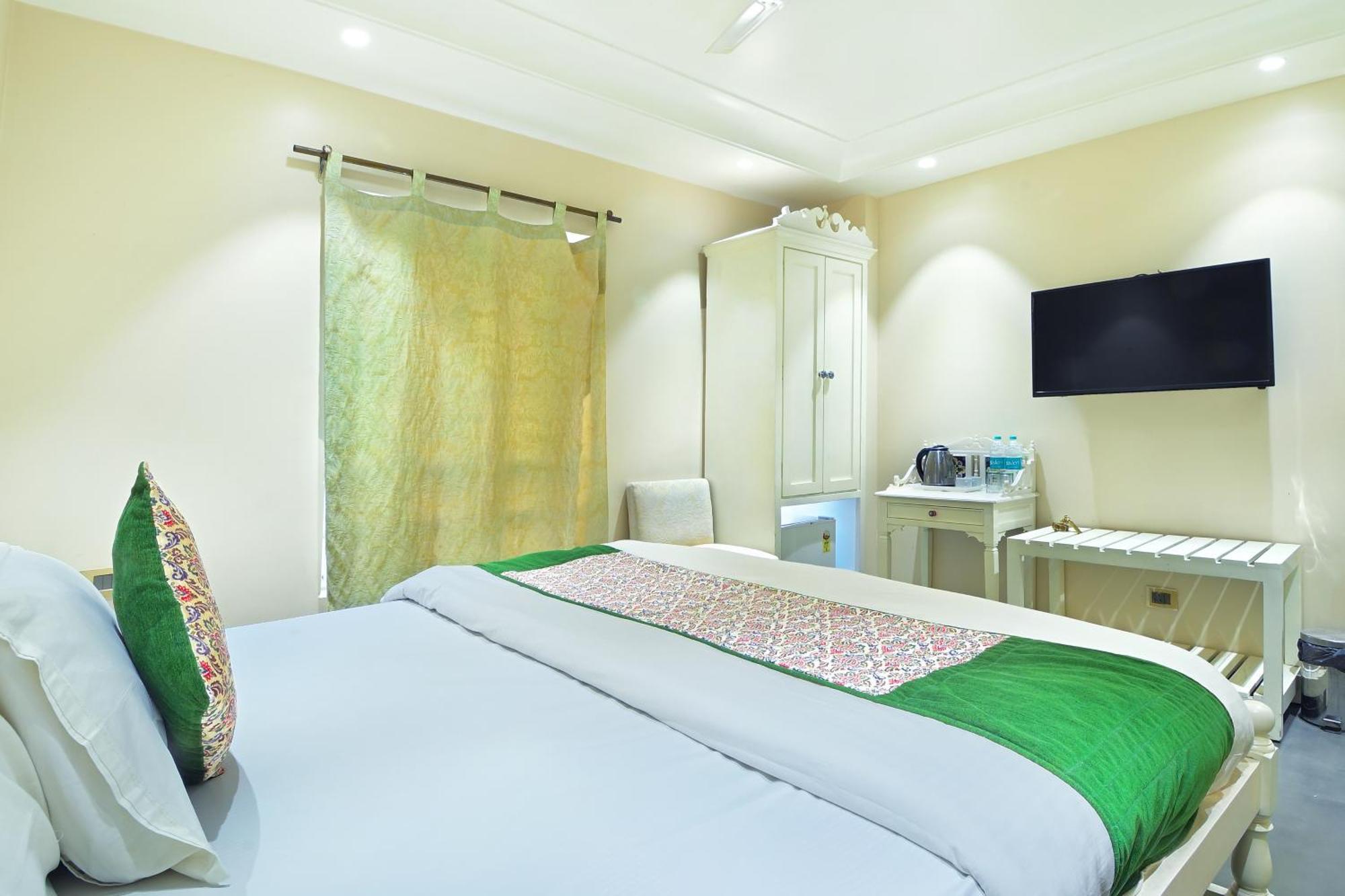 The Pinky Villa - Heritage Boutique Suites New Delhi Buitenkant foto