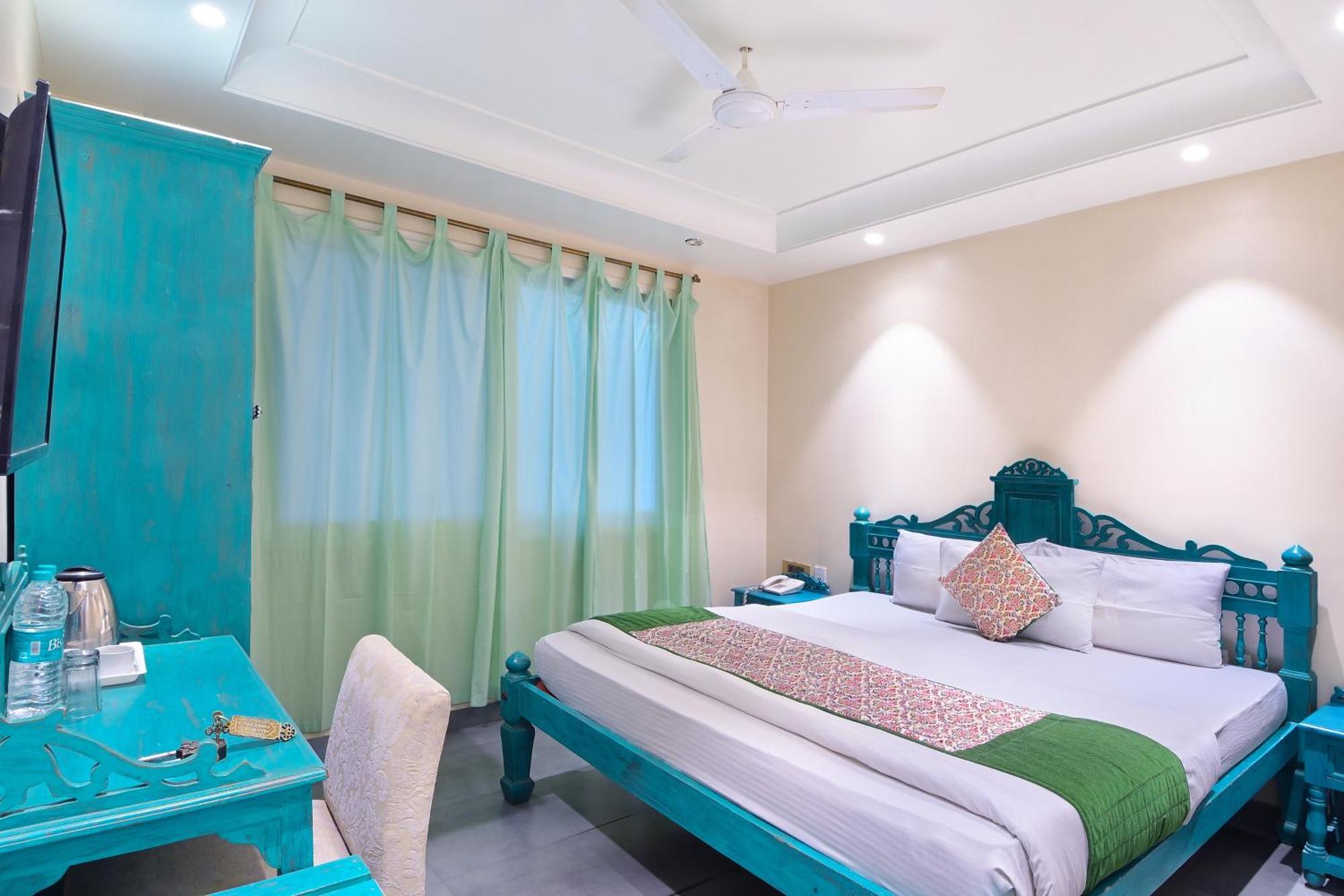 The Pinky Villa - Heritage Boutique Suites New Delhi Buitenkant foto