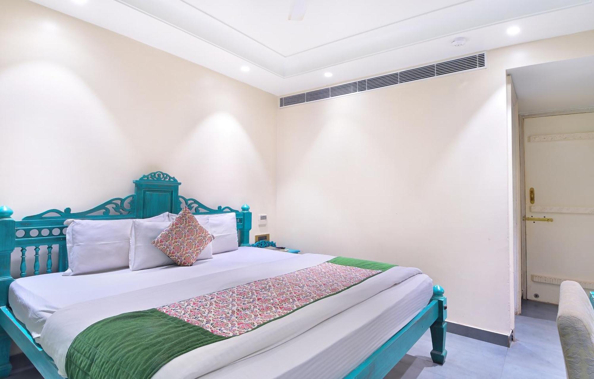 The Pinky Villa - Heritage Boutique Suites New Delhi Buitenkant foto